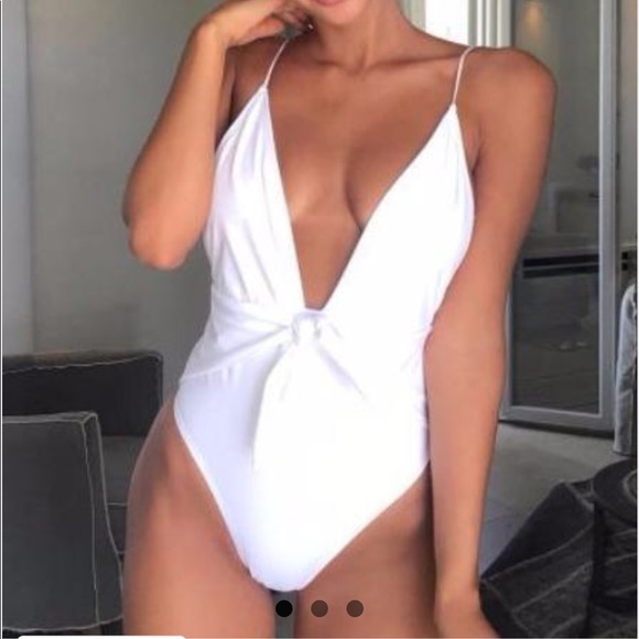 Bathing suit - Picture 1 of 3